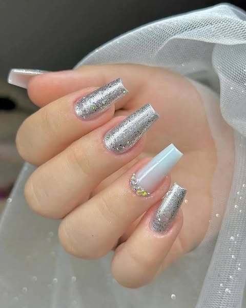 Elegant Nail Art Inspirations Paired with a Gorgeous - Image 5