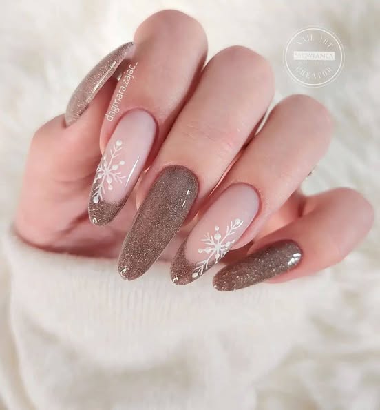 Cozy and Festive Winter Nail Art Designs A - Image 2