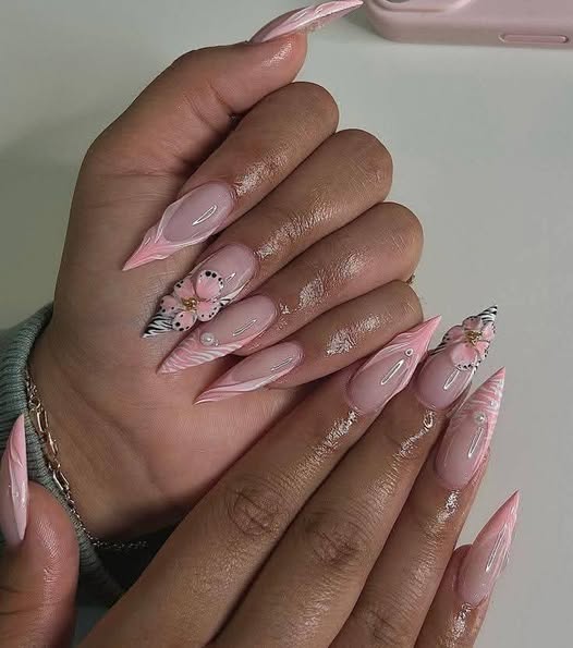 Exquisite Long Stiletto Nail Art Designs in Soft - Image 2