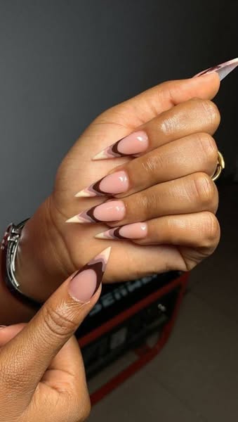 Exquisite Long Stiletto Nail Art Designs in Soft - Image 3